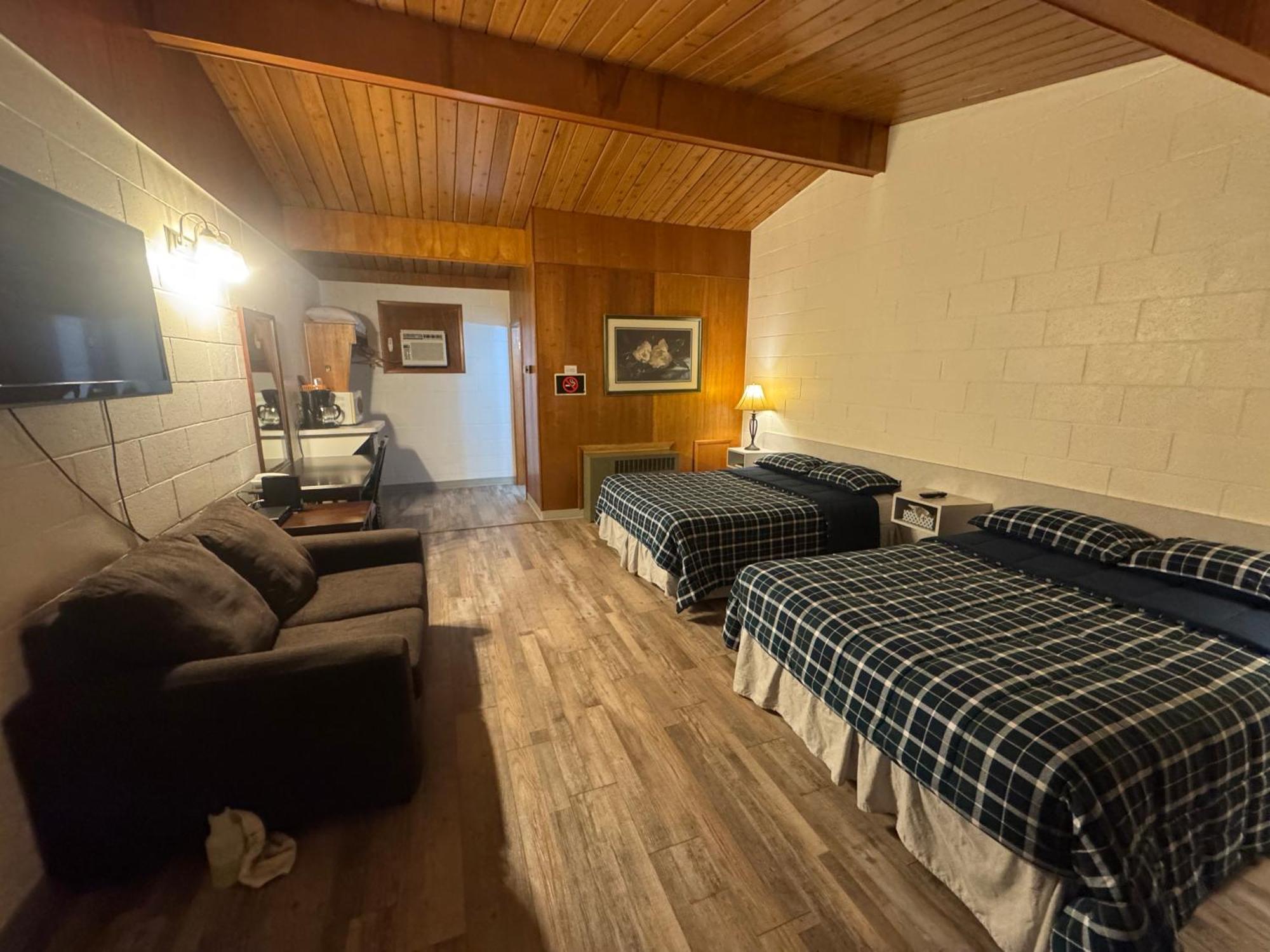 Ace Crown Motel Medicine Hat Luaran gambar